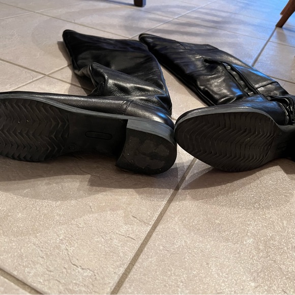 Aldo black leather boots. Size 8. Brand new, never worn. - Picture 5 of 5